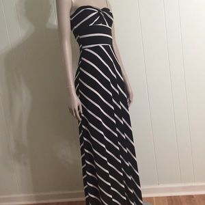 3 for $10 - Aqua black & white strapless maxi - worn once